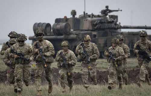 Війська НАТО штурмують "російські" позиції: що відбувається на навчаннях в Естонії